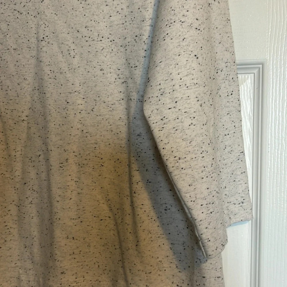 J. Jill women’s light gray speckled blouse size small - Picture 3 of 7